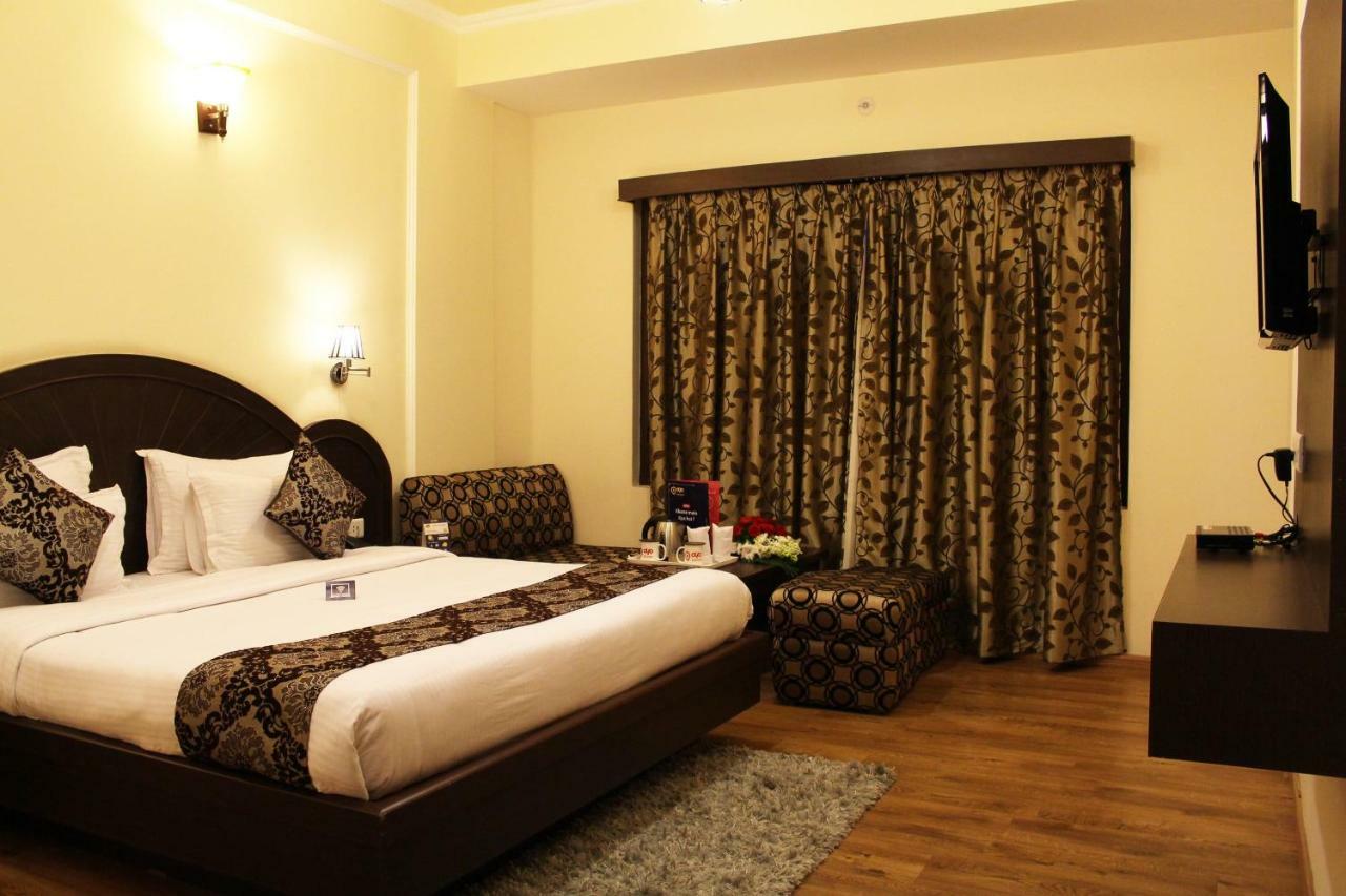 Palette - Solar Residency Hotel Srīnagar Exterior foto